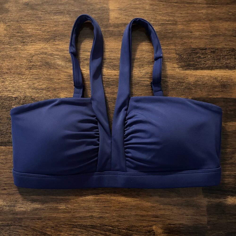 Boden Size US 6 / UK 10 Corsica Bikini Top V Neck Wireless Sewn In Padding Swim